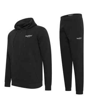 Chándal para hombre de la marca Ballin Est. 2013. El jogging de la marca Ballin Est. 2013 está confeccionado en 80% algodón de alta calidad y 20% poliéster, y tiene un corte regular. El suave algodón proporciona una gran comodidad.  Marca: Ballin Est. 2013Nombre del modelo: Small Logo Jogging SuitCategoría: jogging para hombreMateriales: algodón, poliésterColor: negro