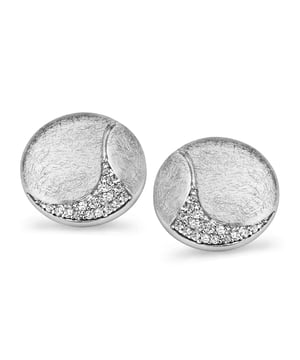 Deze Orphelia Stud Oorbellen in Zilver zijn gemaakt van de hoogste kwaliteit allergievrij 925 Sterling Zilver. De Orphelia Dames 925 Sterling Zilver Stud Oorbellen - Zilver ZO-5088 worden geleverd in een prachtige cadeauverpakking en hebben een garantie van twee jaar - het perfecte cadeau om jezelf of een geliefde te verwennen.
