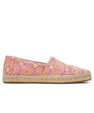 These Toms Alpargata Rope 2.0 shoes combine laid-back style with natural flair, making them a versatile choice for any casual occasion. Featuring a breathable textile upper and a jute-wrapped midsole, these slip-ons give a fresh, earthy look thats perfect for warm weather. The slip-on design ensures easy wear, while the OrthoLite insole adds plush comfort to every step, making them as comfortable as they are stylish.
 - Textile upper 
 - Slip on design for easy on / off wear 
 - Jute-wrapped midsole
 - OrthoLite comfort insole
 - Durable outsole