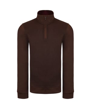 Ted Baker Bits Heren Bruine Sweater met structuur, een opvallend en veelzijdig stuk dat moeiteloos comfort combineert met eigentijdse stijl. Ted Baker's zorgvuldige ontwerp en aandacht voor detail zijn duidelijk zichtbaar in deze sweater met textuur, waardoor het een opvallende toevoeging aan je garderobe is.

Belangrijkste kenmerken:

 Rijke bruine tint:  De Bits Sweater wordt geleverd in een rijke bruine kleur, die warmte en diepte toevoegt aan je garderobe. Deze veelzijdige tint is makkelijk te integreren in verschillende stijlen en gelegenheden en zorgt voor een tijdloze en verfijnde look.

 Ontwerp met structuur:  De Bits Sweater onderscheidt zich met een uniek structuurpatroon en laat Ted Bakers toewijding aan vakmanschap zien. De ingewikkelde details voegen diepte en visuele interesse toe, waardoor een klassieke trui een statement wordt.

 Hoogwaardige stofsamenstelling:  De Bits Sweater is gemaakt van hoogwaardige materialen en voelt zacht en comfortabel aan op de huid. De eersteklas stof zorgt voor zowel warmte als ademend vermogen, waardoor het een betrouwbare keuze is voor de koelere seizoenen.

 Moderne pasvorm voor eigentijdse aantrekkingskracht:  De Bits Sweater heeft een moderne pasvorm en biedt een gestroomlijnd silhouet zonder in te leveren op comfort. De eigentijdse snit is makkelijk te stylen, waardoor hij geschikt is voor verschillende gelegenheden.

 Veelzijdige stylingopties:  Het getextureerde ontwerp en de klassieke bruine kleur van de trui bieden veelzijdigheid in styling. Combineer hem met een jeans voor een casual look of combineer hem met een getailleerde broek voor een smart-casual ensemble, zodat je moeiteloos uitdrukking kunt geven aan je persoonlijke stijl.

 Comfortabel om de hele dag te dragen:  De hoogwaardige stof en moderne pasvorm zorgen ervoor dat de Bits Sweater de hele dag comfortabel zit. Of je nu naar kantoor gaat of geniet van een casual uitje, je kunt zowel stijl als comfort omarmen.