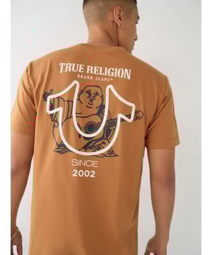 The Horseshoe Logo Tee is the perfect pick. Designed from comfy 100% cotton, this short sleeve men's t-shirt features a crewneck and horseshoe detail at the chest. Finished with Buddha and horseshoe graphics across the back. 