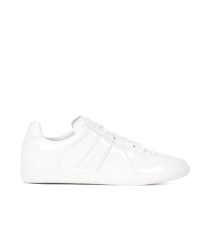 '- Composition : 100 % cuir de veau - Fabriqué en Italie - MPN S58WS0109P4487_ T1003 - Genre : FEMME - Code : SHO AG 2 SK 00 O20 S2 T