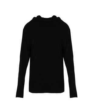 Ein dünner Pullover ist eine perfekte Wahl für jede Jahreszeit und bietet Komfort und Stil bei jeder Gelegenheit.

Die einheitliche Farbe macht diesen Pullover extrem vielseitig, er lässt sich leicht mit verschiedenen Kleidungsstücken kombinieren und fügt jeder Outfit Eleganz und Klasse hinzu.

Der Rollkragen fügt nicht nur Chic hinzu, sondern sorgt auch an kälteren Tagen für zusätzliche Wärme und passt perfekt zu Mänteln und Jacken.

Der längere Schnitt betont die Figur und bietet gleichzeitig Komfort und Bewegungsfreiheit, um ein harmonisches und modisches Gesamtbild zu schaffen.

Hergestellt in Italien, was die höchste Qualität der Materialien und die Präzision der Verarbeitung gewährleistet und den luxuriösen Charakter dieses Pullovers unterstreicht.