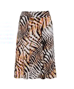Zomerrok met print in stretch jersey stof. 5 cm elastische tailleband in dezelfde stof. Verticale naden. Lichte cloche. Knielengte. Afmetingen voor maat 36 (in cm): Taille-34; Onderkant-47; Lichaamslengte-58. Losse pasvorm. 92%viscose-8%elastan
