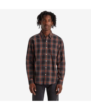Heren Levis Sunset 1 Pocket Standaard Overhemd in zwart rood.- Klassieke puntkraag.- Volledige knoopsluiting.- Lange mouwen.- Enkel borstzakje met Levi's® Red tab.- Enkelvoudige knoopmanchetten.- Lichtgewicht katoenen stof.- All over ruitdesign.- Regular fit.- 100% Katoen.- Ref: 857460135