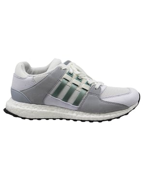 La innovadora serie 'Equipment' se introdujo por primera vez en el mundo del deporte en 1993. Hoy, el corredor de los 90 regresa con un aspecto fresco y retro inspirado. Se han agregado detalles originales como el sistema de torsión y los 3 huellas del material web. La zapatilla cuenta con una parte superior de gamuza y la cómoda suela de impulso.