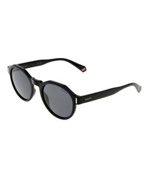 Geschlecht: Unisex
Hauptfarbe: Schwarz
Rahmenfarbe: Schwarz
Rahmenmaterial: Polycarbonat
Rahmenstil: Vollrand
Glasfarbe: Grau
Glasmaterial: Kunststoff
Glaseffekt: Polarisiert
Glasbreite: 52
Grosse: 52-21-145
Glashohe: 46
Stegbreite: 21
Brillenbreite: 140
Bugellange: 145
Schutz: 100% UVA & UVB
Federscharnier: Nein
Besonderheiten: Kein Extra
Lieferumfang: Original-Etui
Stil: Rund
Filterkategorie: 3