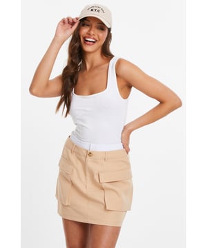 - Plain design - Double waistband - Pocket detail - Cargo style - Model height: 5' 9" - Model wears uk 8 / us 4 / eur 36 - Cool hand wash with mild detergent