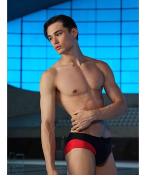 For those who dip between sport and style, these black logo swim briefs are the one. Featuring a unique contrasting red contour panelling for fuller coverage and security, plus a signature logo to the rear, you can hop between sunlounger, jetski or deep dive to the ocean floor — they work everywhere.