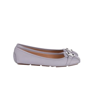 VINTAGE, RRP AS NEW
Michael Kors is known for footwear that can enhance your professional look. This pair of glamorous shoes by them has a pastel blue leather exterior. These flats have a closed toe style with a slip on finish. Wear them with a formal blouse and skirt combination.

Michael Kors Fulton Moccasin Flats in Pastel Blue Leather
Material: Leather
Color: Pastel Blue
Size: EU40.5/US10.5/UK7.5
Condition: excellent
Sign of wear: Minimal signs of wear on soles and exterior leather; Comes with box
SKU: 167653