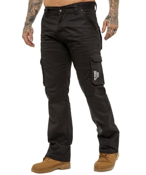 La elección perfecta para hombres con un estilo de vida activo, los jeans de combate ofrecen practicidad y comodidad, ya sea para la semana laboral o un fin de semana ocupado. Este estilo de botonera está hecho de mezclado de algodón lavable a máquina y cuenta con muchos bolsillos con solapa para sus herramientas y otros elementos esenciales. Este diseño cómodo y de corte suelto permite una total libertad de movimiento y con un amplio rango de tamaños, hay un par para todos los gustos. (EZ08)