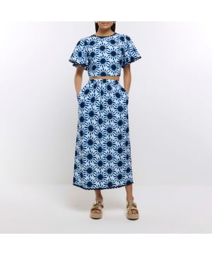 Printed fabric, With linen fabric, High waisted, Maxi length, Better Cotton over 50%, Our model wears a UK 8 and is 175cm/5'9'' tall