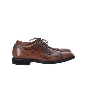VINTAGE, RRP AS NEW
Stylish and smart, this pair of derby shoes from Tod's is a must-have. Crafted from exquisite leather with brogue detailing, they are designed with smooth insoles as well as laces on the uppers. This suave pair will truly give your informal looks an edge.
Tod's Lace Up Derby Shoes in Brown Leather  
Color: Brown
Material: Leather  
Size: US10
Condition: Very good
Sign of wear: Marks and creases on leather; Light wear on soles
SKU: 279115