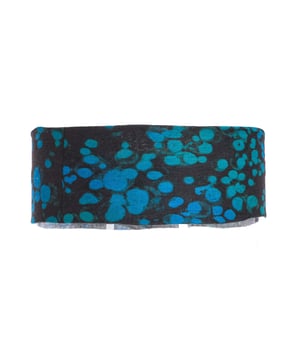Buff headband.
 Printed black color
 Versatile and adaptable to all your needs.
 Extreme comfort, UV technology, unique design.
 Comfortable and attractive winter headband, ideal for cold days and environments.
 Eco spirit, BUFF design for sports or everyday life.

 Composition: 100% Polyester.

 Measurements: 9 x 25 cm.

 Washing machine maximum temperature 40º
 Do not use bleach.
 Do not use iron.
 Measures: 9x25cm.
 Composition: 100% polyester.
 Care:
Washing machine maximum temperature 40º
 Do not use bleach.
 Do not use iron.