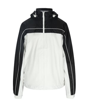 Vielseitig und stilvoll designt, besticht diese Kapuzenjacke durch einen durchgehenden Reißverschluss vorne und kontrastierende Einsätze, die das moderne Design betonen. Die sichtbaren Nähte verleihen Struktur, während die elastischen Bündchen und der Saum für eine bequeme Passform sorgen. Ausgestattet mit einer verstellbaren Kapuze mit Kordelzug und Mesh-Futter ist diese Jacke perfekt für Outdoor-Abenteuer oder lässige Ausflüge.  Jacke