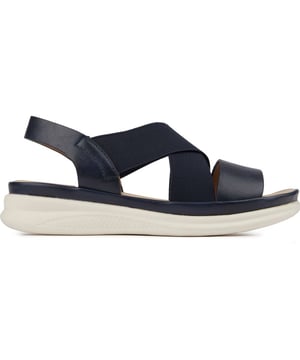 Abraza los días soleados con facilidad y primavera en tu paso, usando las sandalias Kia de Solesister. Diseñado con una parte superior con correa elástica que abraza el pie y una plantilla cómoda y acolchada para un look veraniego atemporal pensando en el estilo y la comodidad. La suela de cuña elevará tu zancada.