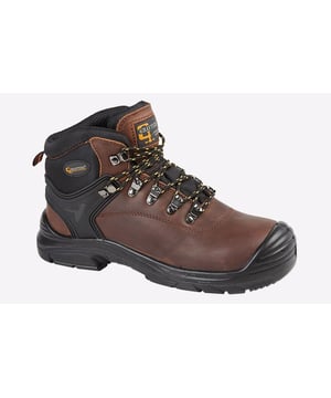 Grafters have designed the ultimate in safety boots to fit any working mans needs. From safety to dryness to durabilty and comfort these Fairfield safety boots from Grafters have it all and is a must have at a price to good to miss out on.
- Full grain leather upper
- Full lace closure
- Waterproof membrane
- Steel to cap & midsole
- Toe bumper
- Extra wide fit
- Padded heel and ankle collar
- Heel pull loop for easy on / off wear
- Grafters branding