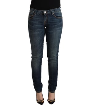 Merk: ACHT  
Materiaal: 99% Katoen 1% Polyester  
Pasvorm: Slim  
Taille: Laag  
Kleur: Blauw Gewassen  
Sluiting: Ritssluiting  
Details: Logo  
Materiaal: 99% Katoen 1% Polyester