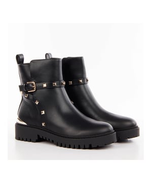 Guess Charlotte Damen Stiefelette Schwarz Synthetik. Authentischer Schuh der Marke Guess - Streetwear/Sportswear-Design von Guess - Mode für Frauen, perfekt für den Alltag - Die schwarze Guess Stiefelette lässt sich hervorragend mit dem Rest Ihrer Garderobe kombinieren - Bequeme Synthetikmaterialien - Klassischer Reißverschluss - Charlotte - Synthetik