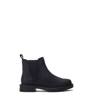 Low Chelsea Boot