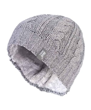 Die wunderschöne Zopfmütze, diese Damenmütze Heat Holders 3.4 Tog hat ein fabelhaftes pelzähnliches Plüsch-Isolierfutter, genannt Heatweaver, das die warme Luft noch effektiver einschließt. Dieses seidige, weiche Futter fühlt sich nicht nur luxuriös an, sondern sorgt auch für warme Ohren im strengen Winter. Das alles wird mit dem Heat Holders Yarn hergestellt, das fachmännisch hergestellt wird, um Sie schön warm zu halten, mit seinen überlegenen feuchtigkeitstransportierenden Fähigkeiten und halten die ganze Kälte draußen All diese Eigenschaften garantieren, dass Sie während des kalten Wetters mollig warm sind.