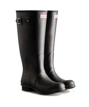 De Wide Fit Original Tall Wellington Boot is opnieuw ontworpen voor een bredere pasvorm. De kuitomtrek is nu 5,5 cm breder dan onze vorige Wide Fit Wellington Boot en 7,8 cm breder dan onze Original Tall Wellington Boot zoals afgebeeld.