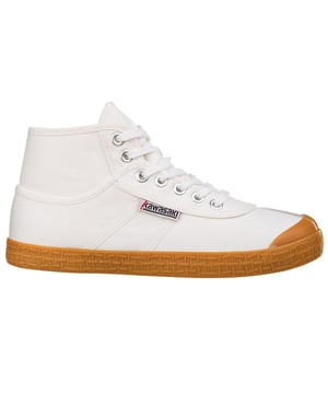 Nuestra bota Original Pure da un paso hacia un futuro mejor. El zapato está diseñado con el deseo de reducir los residuos materiales. Así que ponte tus Pure Boots y camina con nosotros para crear un planeta más sano y sostenible.Detalles del producto. Cordones regulables para un ajuste adecuado. Disponible en seis colores diferentes. Unisex. Calzado ligero. Disponible en corte bajo y corte alto. Parte superior: lona y ante de vaca. Suela: RBGuía de tallas/ajuste. Si estás entre dos tallas, te recomendamos que elijas la más grande.Guía de lavado. Se recomienda no lavar el zapato.