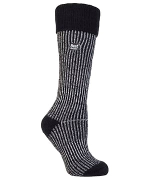 Heat Holders Yarn - Unser speziell entwickeltes Thermogarn bietet eine leistungsstarke Isolierung gegen Kälte und eine hervorragende Feuchtigkeitsaufnahme. Heat Holders Loops - Eine innovative Stricktechnologie erzeugt unseren einzigartigen, extra langen Schlingenflor, der mehr warme Luft einschließt und den TOG-Wert erhöht. Heat Holders Brushing - Unser fachmännisches Bürstverfahren maximiert die Menge an warmer Luft, die in jeder Socke gehalten wird, und sorgt so für absolute Wärme und ganztägigen Komfort. Heat Holders sind wissenschaftlich getestet über 7x wärmer als eine einfache Baumwollsocke! Der Tog-Wert von Heat Holders beträgt 2,34, während eine einfache Baumwollsocke nur 0,33 Tog misst. Heat Holders Boot Socks - Diese Socken sind absolut perfekt, wenn Sie die kalten Wintertage im Freien verbringen müssen, egal ob Sie Gummistiefel oder Stiefel tragen, diese Socken werden perfekt passen.