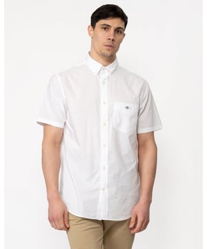 
Gant Casual hemd korte mouw Wit Poplin SS Shirt 3000101/110 met artikelcode3000101/110 .  van het materiaal 100% Katoen. Extra specificaties: , , , , kleur Wit.