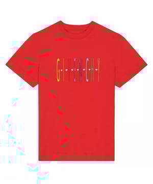 Wir stellen Ihnen das rote T-Shirt von Givenchy vor  die perfekte Erganzung fur Ihre Garderobe! Dieses T-Shirt bietet eine bequeme und stilvolle Option fur jeden legeren Anlass. Seine ubergrose Passform ist sowohl trendig als auch schmeichelhaft und macht es zu einem Must-have fur modebewusste Menschen. Werten Sie Ihren Stil mit Givenchy auf!, Givenchy-Branding, gesticktes Branding, T-Shirt mit Rundhalsausschnitt, Logo auf der Vorderseite, 100 % Baumwolle, Streetwear, Slim Fit, rotes T-Shirt