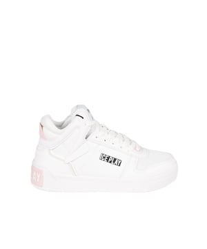 Atadas con cordones, estos zapatos proporcionan un ajuste perfecto y estabilidad, permitiéndote disfrutar de la comodidad durante todo el día, ya sea que estés en el trabajo, en una reunión con amigos o paseando por la ciudad.

La punta redonda otorga a los zapatos un aspecto clásico y versátil, que combina perfectamente tanto con atuendos elegantes como casuales, destacando tu estilo único.

En la lengüeta y en los laterales, el nombre de la marca añade un carácter único a los zapatos, subrayando su originalidad y alta calidad, lo que sin duda atraerá la atención y el reconocimiento de otros.

La suela con logo no solo demuestra la autenticidad del producto, sino que también asegura un excelente agarre y durabilidad, haciendo que los zapatos sean ideales para usar durante mucho tiempo.

Fabricados con piel sintética de alta calidad y tejido, estos zapatos no solo ofrecen una apariencia elegante, sino también una comodidad y durabilidad excepcionales, lo que te permitirá disfrutar de ellos durante muchas temporadas.

Empacados en una caja de la marca, estos zapatos son la elección perfecta para un regalo para un ser querido o como un lujoso complemento para tu propia colección de calzado, asegurando satisfacción desde el primer momento.