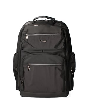 Unisex-Rucksack mit Reißverschluss. Multifunktionstaschen Innentaschen. Drei Reißverschlüsse vorne, zwei seitliche Reißverschlüsse und eine Außentasche mit Reißverschluss hinten. fehlender Schultergurt. im PVC-Griff. zwei Innenfächer. Außenmaterial. Innen mit Polyester gefüttert. Maße: 33x46x20 cm. Modeprodukt