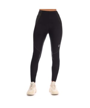 Dames Skins Series-3 Active Lange Panty in zwart.- Elastische tailleband.- Medium compressieprofiel voor dagelijks comfort en ondersteuning.- Zilveren reflecterende logo's.- 76% Nylon 24% Elastane.- Ref: ST40300529001