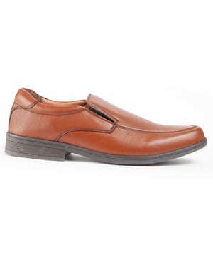 Garantía Purapiel, 10 años de garantía. Mocasín para hombre. Fabricado en cuero 100% natural libre de Cromo VI. Materiales de máxima calidad. Suela de goma antideslizante. Plantilla acolchada. Fabricado por otras marca para nuestra marca.