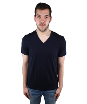 Emporio Armani 3Z1T77 0922 T-Shirt. Short Sleeved Navy T-Shirt. Logo On Front Bottom Left. 100% Cotton. Style: 3Z1T77 1JPZZ. Crew Neck