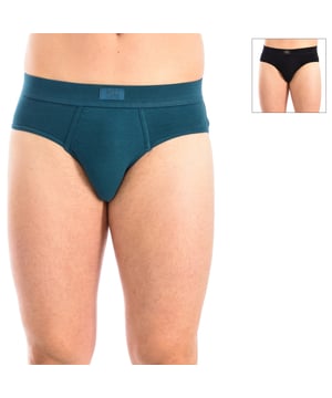 Pack-2 Slips Kisses&Love
 Color Black-green
 Elastic rubber waistband.
 Detail of the brand's name on the waistband.
 breathable fabric
 Anatomical front with the ability to hold without squeezing.
 Seams seen in tone.

 Composition: 95% Cotton, 5% Elastane

 Care:
 - Wash at max. 40º.
 - Do not bleach.
 - Do not use dryer.
 - Do not iron.
 - Do not dry clean.
 Composition: 95% Cotton, 5% Elastane
 Care:
Care:
 - Wash at max temperature. 40º.
 - Do not use bleach.
 - Do not use dryer.
 - Do not iron.
 - Do not dry clean.