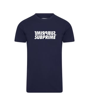 Heren t-shirt van het merk Subprime. De shirts van Subprime zijn gemaakt van 100% hoogwaardig katoen, en hebben een normale pasvorm. Het zachte katoen zorgt voor een heerlijk draagcomfort. Merk: Subprime. Modelnaam: Shirt Mirror Navy. Categorie: heren t-shirt. Materialen: katoen. Kleur: blauw