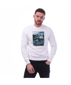 Off White Rocks Type Slim Crewneck Sweatshirt in wit-zwart.- Geribde crewneck.- Geribde manchetten en zoom.- Met logopatch op de borst.- Slim fit.- 100% Katoen.- Ref: OMBA0570080110
