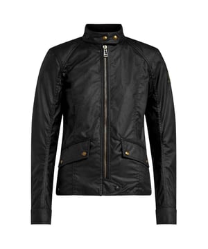 Ervaar het ultieme in veelzijdigheid en stijl met de Belstaff Black Jacket. Deze jas biedt zowel warmte als een modieus ontwerp, waardoor je moeiteloos kunt overstappen van een casual look voor overdag naar een chique avondensemble. Blijf gezellig en zie er geweldig uit met dit must-have jack!, Materiaal: 65% polyester, 35% katoen, Voering: 100% polyamide, Motorjas met verwijderbare elleboog- en schoudervullingen. Beschermd door D3O. Millerain gewaxt katoen, ritssluiting, zwarte jas, gewaxte jas, verstelbare mouwen