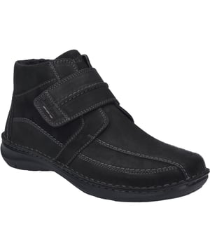 We maken deze enkellaarsjes voor jou van robuust nubuckleer. Deze enkellaars is warm gevoerd met hoogwaardig pluche voor het koude seizoen. Het model New Anvers 95 is gemakkelijk aan te trekken dankzij een modieuze klittenbandsluiting. Deze enkellaars heeft een uitneembare binnenzool om te verwisselen. Het traditionele handstikken is een typische productiemethode voor onze schoenen. Breedte K is ideaal voor zeer brede voeten. New Anvers 95 geeft je de vrijheid om je eigen weg te gaan.