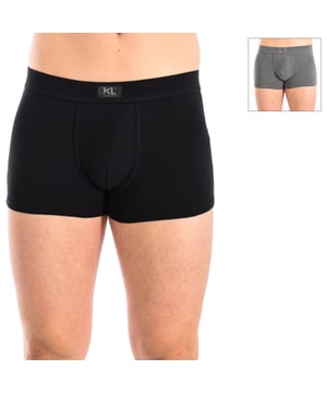 Pack-2 Boxers Kisses&Love
Color Negro-gris
Cinturilla de goma elástica.
Detalle del nombre de la marca en la cinturilla.
Tejido transpirable.
Frontal anatómico con capacidad de sujetar sin apretar.
Costuras vistas a tono.

Composición:  95% Algodón, 5% Elastano

Cuidados:
- Lavar a temperatura máx. 40º.
- No usar lejía.
- No usar secadora.
- No planchar.
- No lavar en seco.