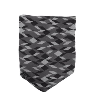 Bandana de punto Buff.
Complemento ideal para proteger el cuello y la cara.
Capa exterior de tricotosa y capa interior hecha de Polartec.
Suavidad polar: El forro polar ofrece calidez y comodidad con un tacto agradable y suave. Productos diseñados para proteger y asegurar el confort.
 Medidas: 24 x 34 cm. 
 Composición: Exterior: 100% Acrílico; Interior: 100% Poliéster
 Cuidados:
Lavar a máquina máx 30º
-No planchar
-No usar lejía
-No lavar en seco