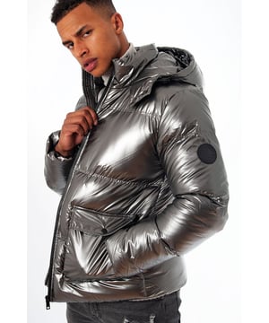 Soul Star Men's designer puffer jacket has full zip fastening closure with drawstring hood to protect in cold days.
 Lightweight and warm outdoor jacket for chilly winter. 
Make a style statement with these high shine warm winter jacket.