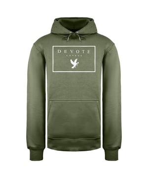 De Devote London Long Sleeve Olive/White Pullover Mens Hoodie AW009 OLIVE WHITE is een stijlvolle en comfortabele hoodie die perfect is om elke dag te dragen. Hij is gemaakt van een zachte en lichtgewicht katoenmix die perfect is om in laagjes te dragen. De hoodie heeft een ronde hals, een relaxte pasvorm en een kangoeroezak, waardoor het een veelzijdige optie is die zowel omhoog als omlaag gekleed kan worden.

De hoodie is gemaakt van een mix van 60% katoen en 40% polyester. Deze mix maakt de hoodie zacht, lichtgewicht en duurzaam. De hoodie heeft ook een relaxte pasvorm, waardoor hij comfortabel zit. De ronde hals is een klassieke halslijn die zowel stijlvol als comfortabel is. De kangoeroezak is praktisch en perfect om kleine spullen in op te bergen.

De hoodie heeft een opvallende olijfwitte kleurstelling. De olijfkleur is een neutrale kleur die perfect te combineren is met andere kleuren, terwijl het wit zorgt voor een vleugje contrast. Het kleurenschema is perfect voor een casual look, maar kan ook worden aangekleed voor formelere gelegenheden.

De hoodie heeft een Devote London logopatch op de borst. Het logo is klein en ingetogen, zodat het niet afdoet aan de algehele look van de hoodie.

De hoodie kan in de wasmachine, dus hij is gemakkelijk te onderhouden. Het is ook een relatief betaalbare hoodie, dus hij heeft een goede prijs-kwaliteitverhouding.