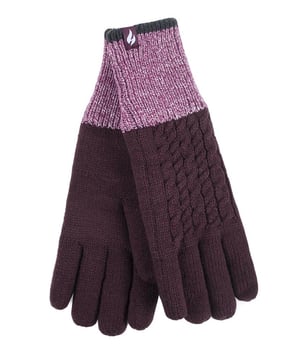 Estos guantes estampados Heat Holders para mujer te protegen en los meses de invierno, ya que son muy cálidos y elegantes. Están forrados con un fabuloso forro aislante de felpa, llamado Heatweaver, que es aún más eficaz para mantener el aire caliente cerca de la piel. Este forro suave y sedoso no sólo proporciona un tacto lujoso, sino que también garantiza unos dedos cómodos en el crudo invierno. Los guantes están disponibles en estampado de rayas o fair isle, por lo que se adaptan a cualquier atuendo. Además, tienen la muñeca elástica para mantener el aire caliente dentro del guante. Estos guantes están disponibles en 2 diseños y 5 colores diferentes. También están disponibles en dos tallas, para garantizar el mejor ajuste.