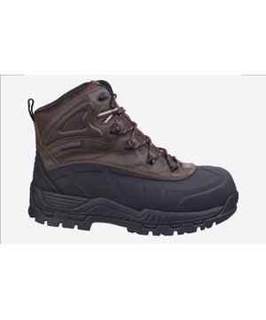 Ein robuster und langlebiger Sicherheitsstiefel mit wasserdichter Fütterung und zusätzlicher wasserdichter Gummiüberkappe, ideal für anspruchsvolle Arbeitsbedingungen.
- Wasserdicht
- Hybrid-Schuhwerk - Obermaterial aus klassifiziertem II wasserdichtem Polymer und Leder
- Durchtrittsichere Zwischensohle
- Energieabsorbierende Ferse
- Antistatisch
- Kraftstoff- und ölbeständige Sohle
- Wasserabweisendes Obermaterial