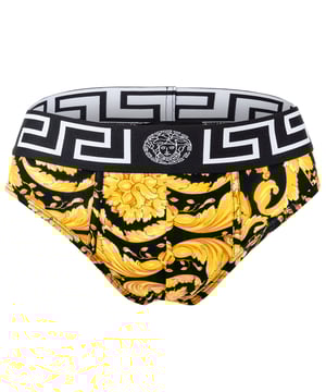 Eleganter Herren Slip der Marke VERSACE. Hochwertige Unterhosen mit Allover Barocco Print. Greca-Muster und Medusa-Motiv am elastischen Bund.
