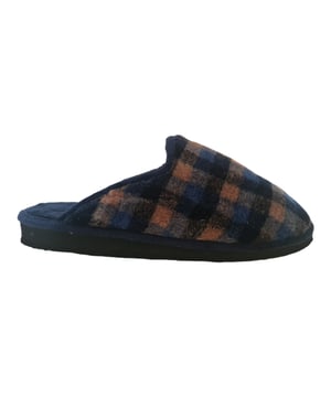 Zapatilla de estar en casa destalonada con empeine diseño de cuadros. Cuenta con una cómoda suela y una planta antideslizante.