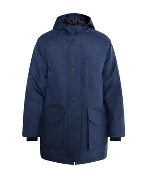 In klassieke stijl is deze winterjas van Mo jouw 24/7 outdoor-metgezel. Het robuuste, licht glanzende materiaal is gecoat en waterafstotend en de lichte vulling zorgt voor een warme isolatie. De grote capuchon biedt bescherming, net als de ritssluiting verborgen onder de knoopsluiting. Een praktische borstzak en de interne geribde manchetten aan de mouwen maken het model compleet.  Parka