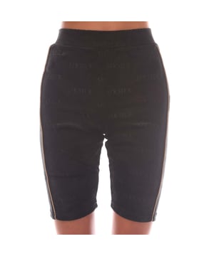 inchBlack Cycle ShortRegular fitSoft touchEmbroidered SikSilk logoVelour panelsGold corded pipingMachine wash94% Polyester 6% Elastane inch